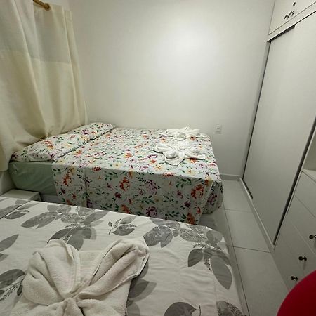 Flat Guarajuba 4 Quartos Terreo A Beira Mar - Pe Na Areia - Governanca Com Arrumadeira E Wi Fi Inclusos Camassari Dış mekan fotoğraf