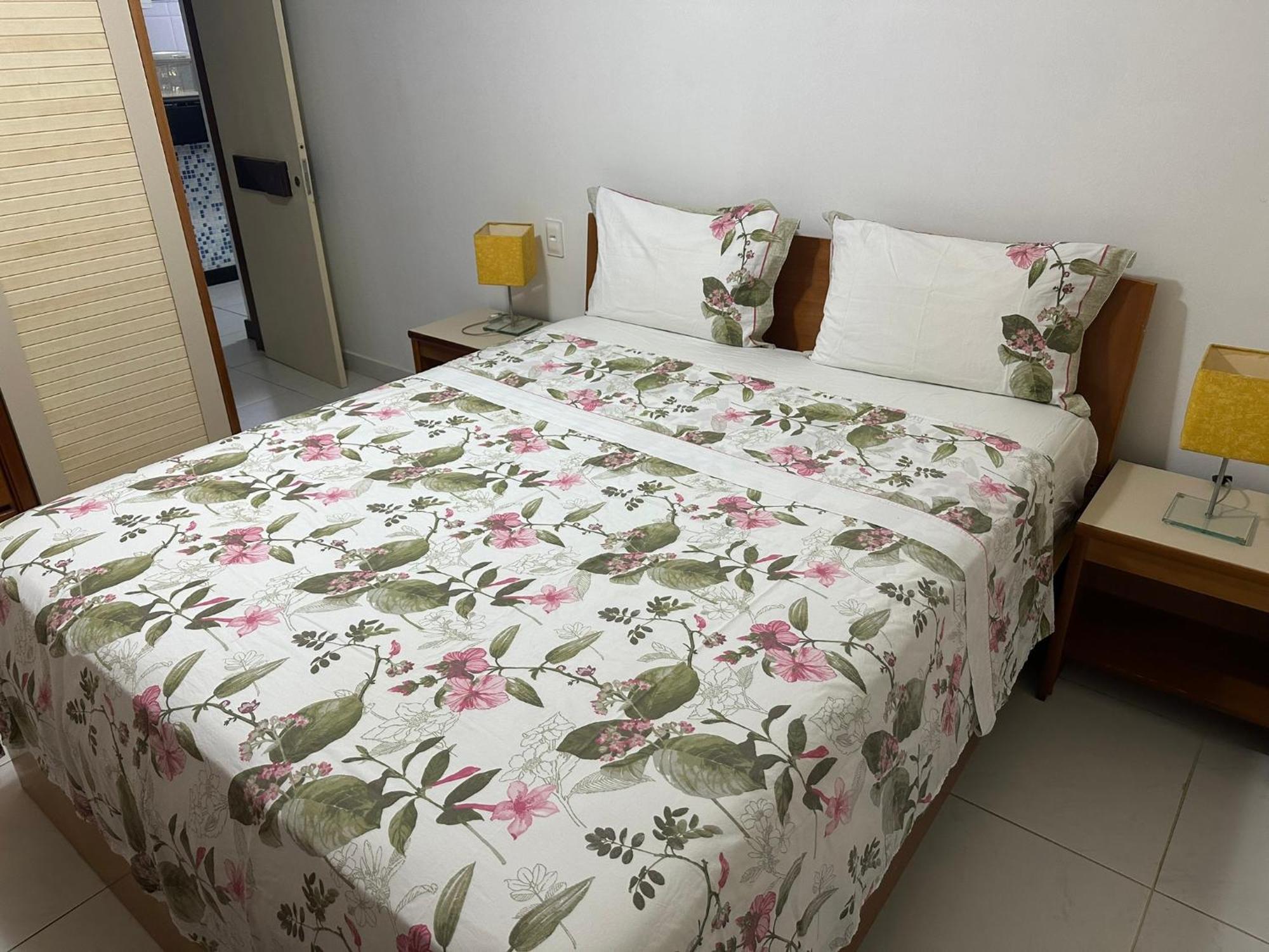 Flat Guarajuba 4 Quartos Terreo A Beira Mar - Pe Na Areia - Governanca Com Arrumadeira E Wi Fi Inclusos Camassari Dış mekan fotoğraf