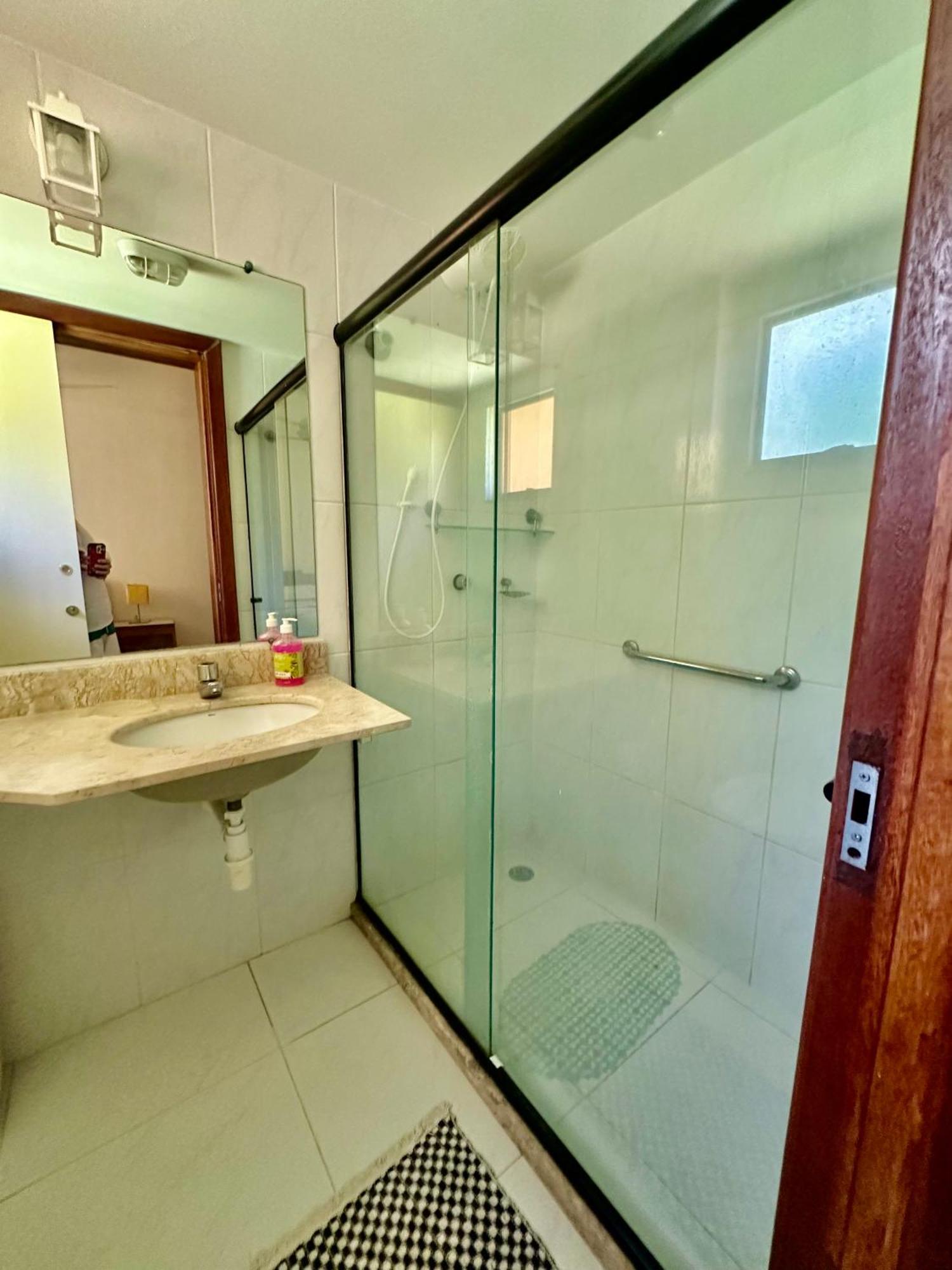 Flat Guarajuba 4 Quartos Terreo A Beira Mar - Pe Na Areia - Governanca Com Arrumadeira E Wi Fi Inclusos Camassari Dış mekan fotoğraf